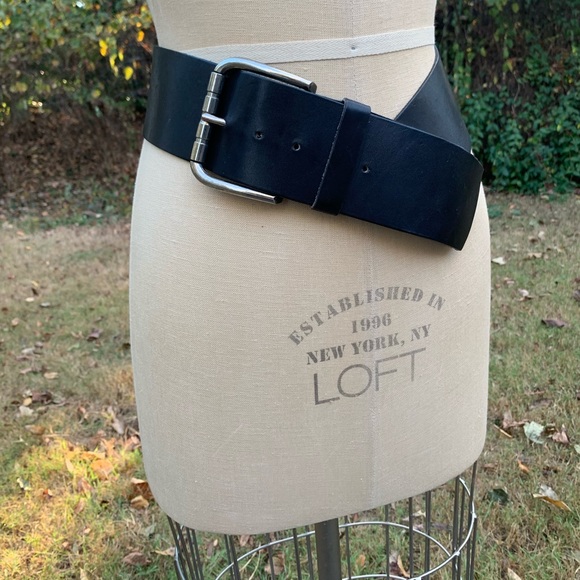 Funky Vintage Leather Oversized Waist Belt - Picture 5 of 16